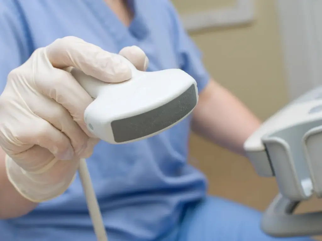 Ultrassom para rastreio do câncer de tireoide